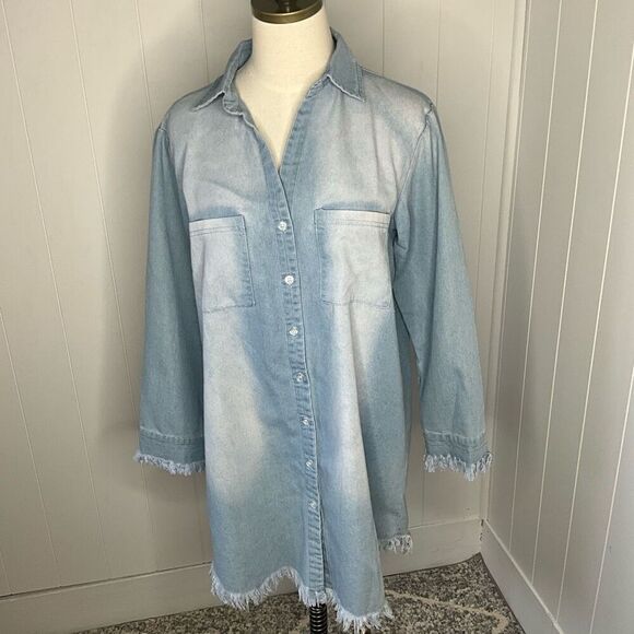 Francis Cabrel Womens Medium Button Front Denim Shirt Shacket Blue Raw Hem - Picture 1 of 12